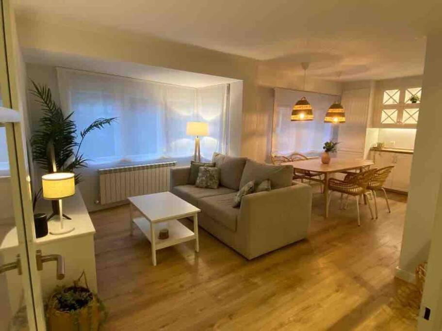 Apartamento A Estrenar En Centro Gijon. Fibra-Tv Zewnętrze zdjęcie